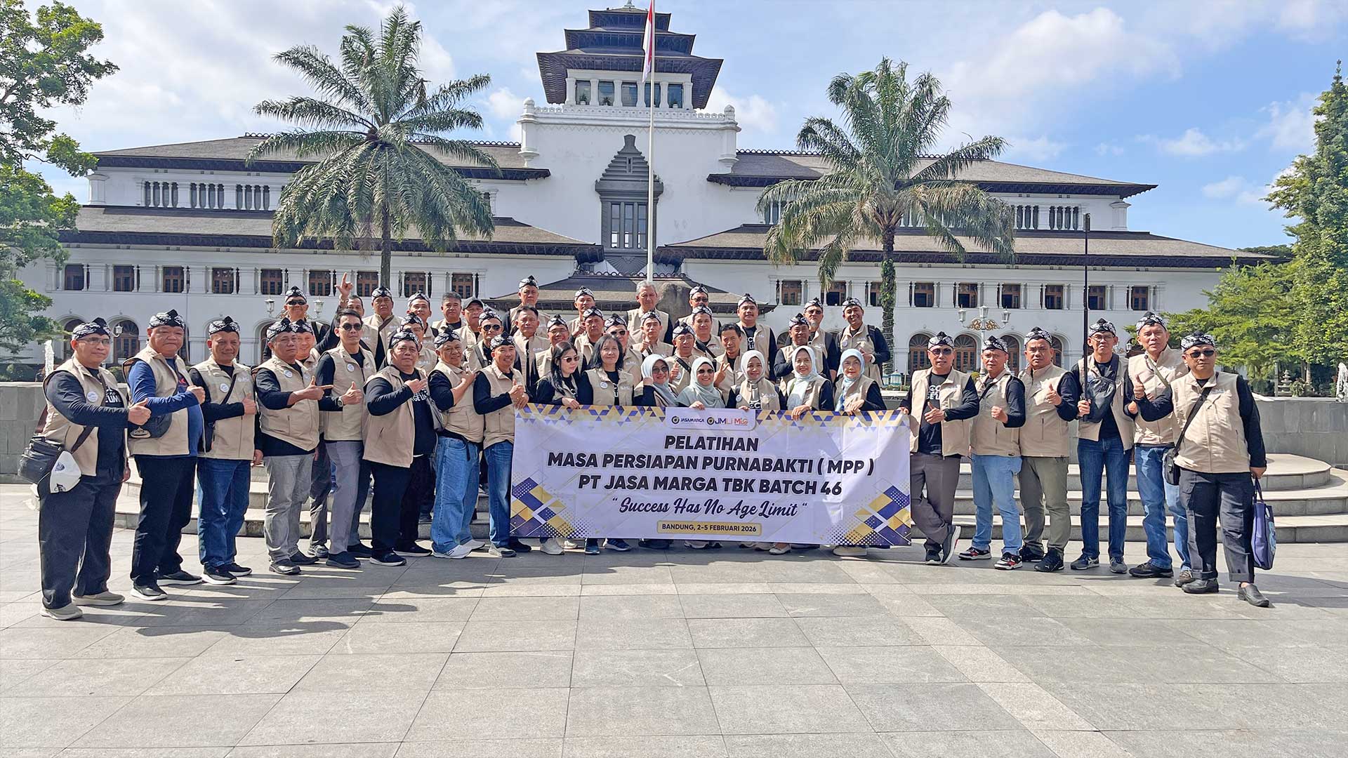 Training kepemimpinan oleh Maximum Life Group Semarang meningkatkan kemampuan manajerial tim
